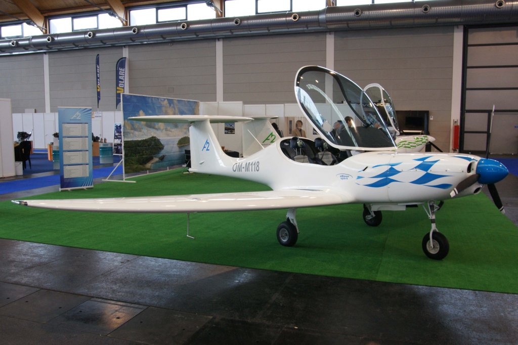 Privat, OM-118, Ellipse Aircraft, Spirit, 18.04.2012, Aero 2012 (EDNY-FDH), Friedrichshafen, Germany