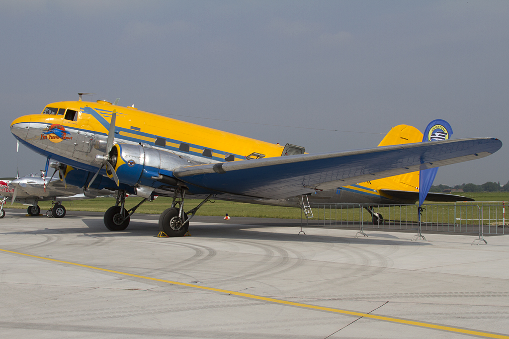 Private, 9Q-CUK_, Douglas, DC-3C, 11.06.2010, SXF, Berlin-Schnefeld, Germany 


