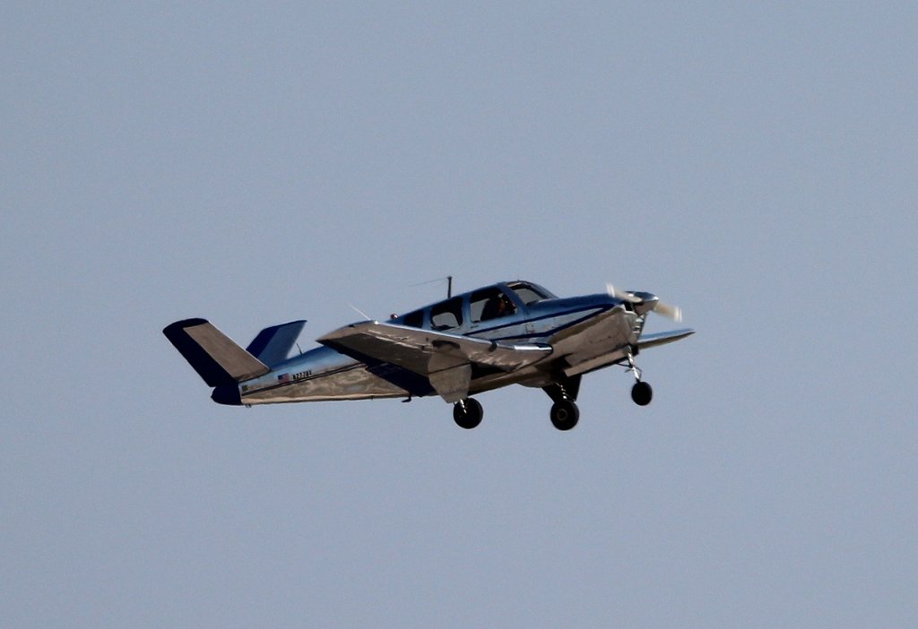 Private Beechcraft 35 Bonanza N2778V beim Start auf der ILA 2012 am 16.09.2012