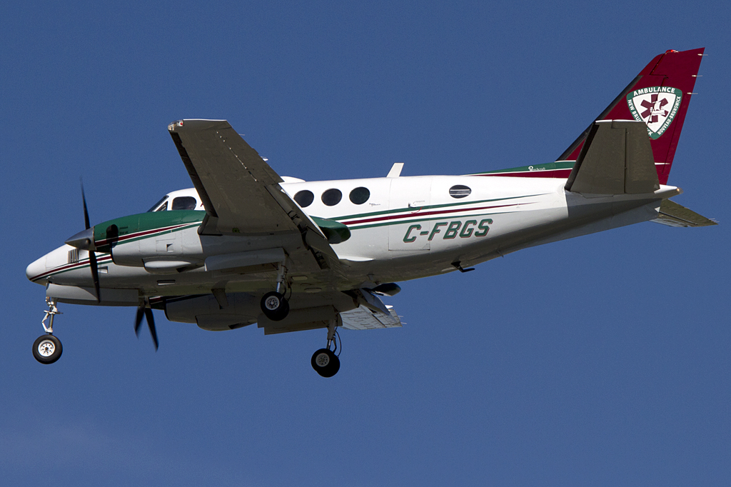 Private, C-FBGS, Beechcraft, King Air 100, 24.08.2011, YUL, Montreal, Canada




