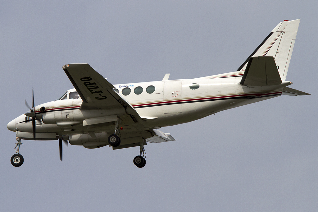 Private, C-FUPQ, Beechcraft, King-Air 100, 25.08.2011, YUL, Montreal, Canada


