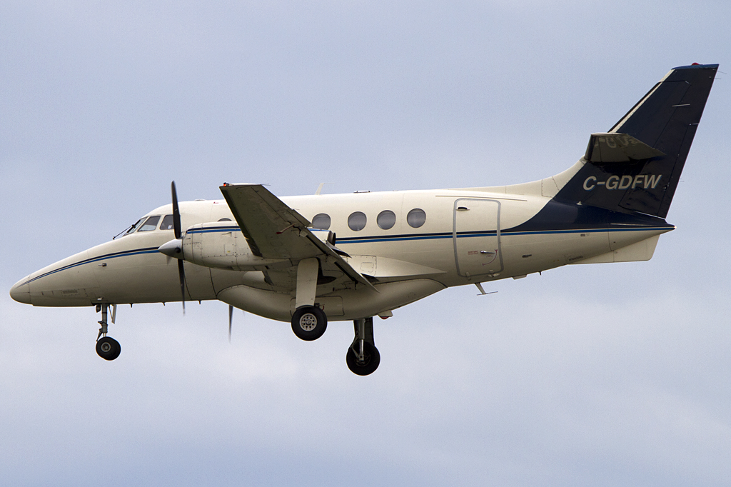 Private, C-GDFW, BAe, 3112 Jetstream-31, 25.08.2011, YUL, Montreal, Canada 



