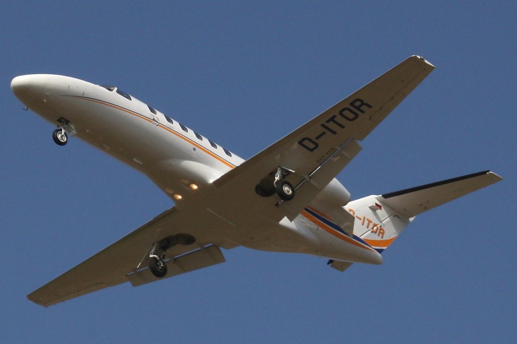 Private 
Cessna 525A Citation CJ2+ 
D-ITOR 
FKB Karlsruhe/Baden-Baden, Germany
08.03.11