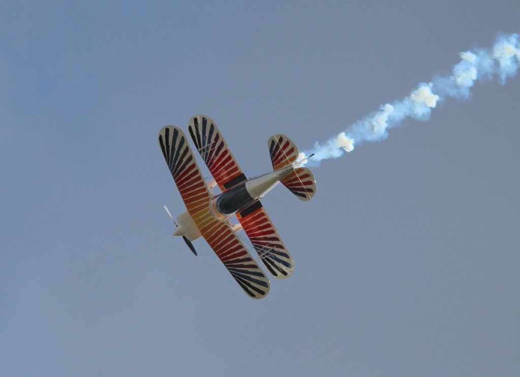 Private Christen Eagle G-CFIJ bei der Flugvorfhrung auf der ILA 2012 am 15.09.2012