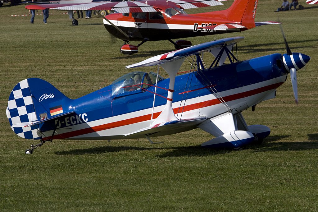 Private, D-ECKC, Pitts, S-2A Spezial, 06.09.2009, EDST, Hahnweide, Germany 

