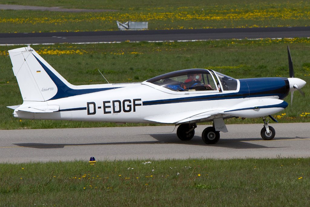 Private, D-EDGF, Siai-Marchetti, SF-260, 21.04.2012, FDH, Friedrichshafen, Germany



