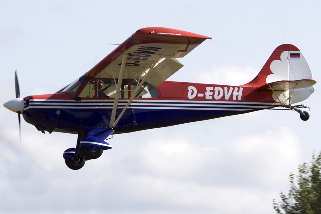 Private, D-EDVH, Aviat, Husky, 06.09.2009, EDST, Hahnweide, Germany 

