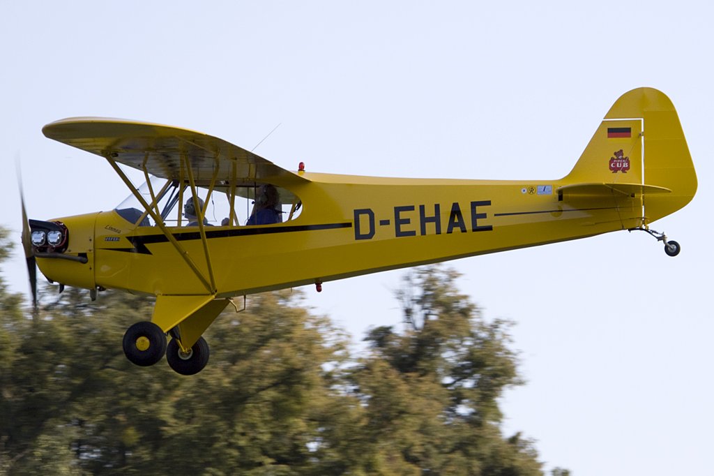 Private, D-EHAE, Piper, J3C-65 Club, 06.09.2009, EDST, Hahnweide, Germany

