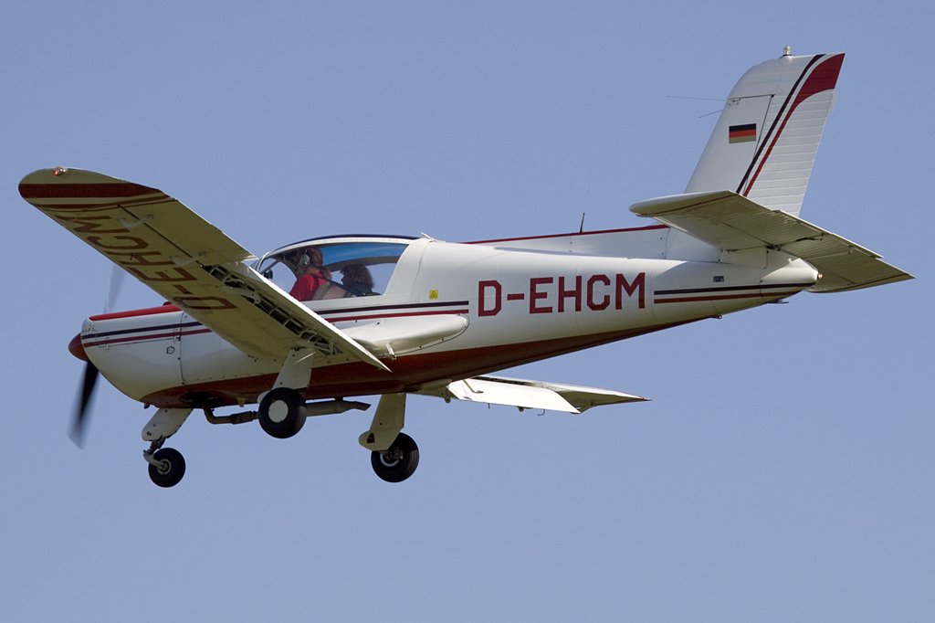 Private, D-EHCM, Socata, MS-893A Rallye Commodore, 06.09.2009, EDST, Hahnweide, Germany 

