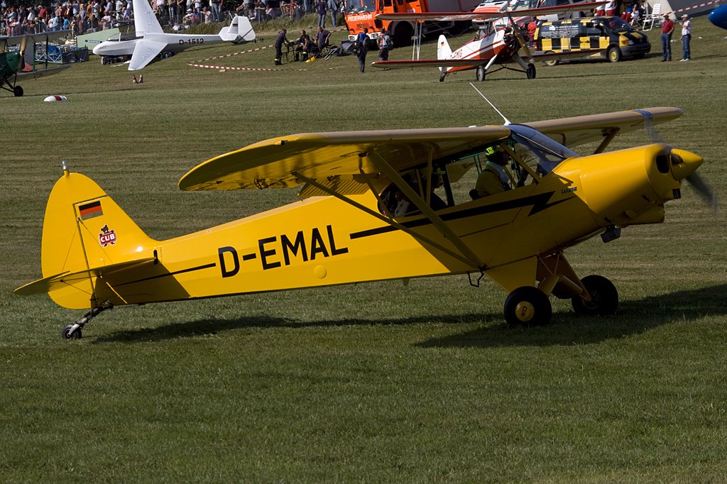 Private, D-EMAL, Piper, PA-18-150 Super Cub, 06.09.2009, EDST, Hahnweide, Germany 


