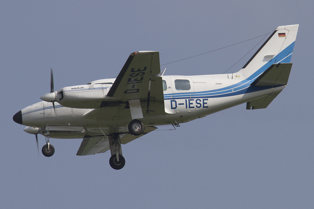 Private, D-IESE, Piper, PA-31 Navajo, 10.06.2010, SXF, Berlin-Schnefeld, Germany 




