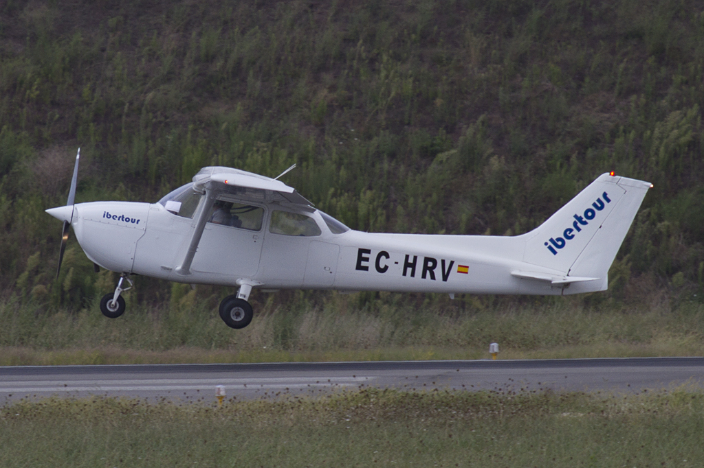 Private, EC-HRV, Reims-Cessna, F172M Skyhawk, 05.09.2010, GRO, Girona, Spain 




