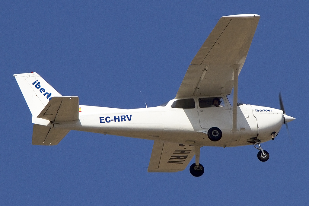 Private, EC-HRV, Reims-Cessna, F172M Skyhawk, 09.09.2012, GRO, Girona, Spain 




