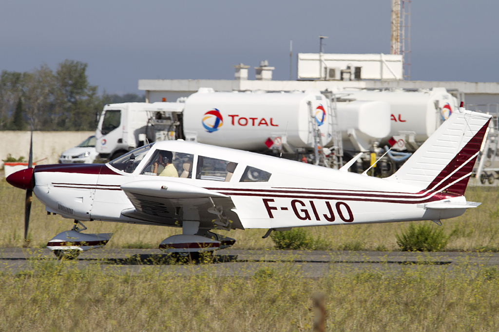 Private, F-GIJO, Piper, PA-28-180 Cherokee-E, 22.09.2010, PGF, Perpignan, France 



