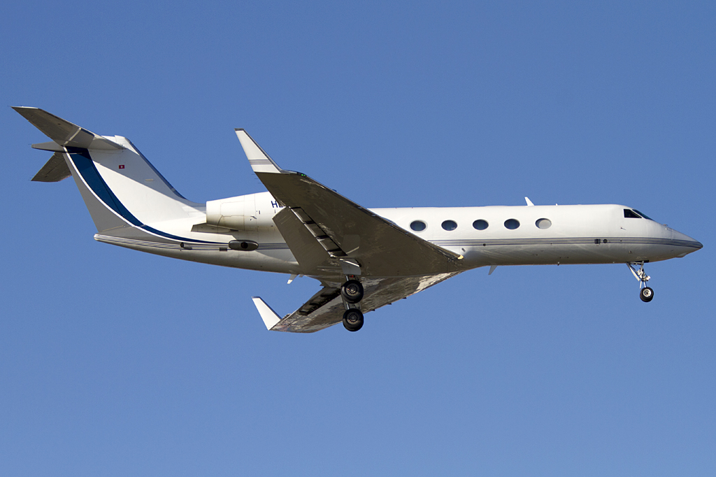 Private, HB-JUS, Gulfstream, G-450, 14.01.2012, GVA, Geneve, Switzerland 





