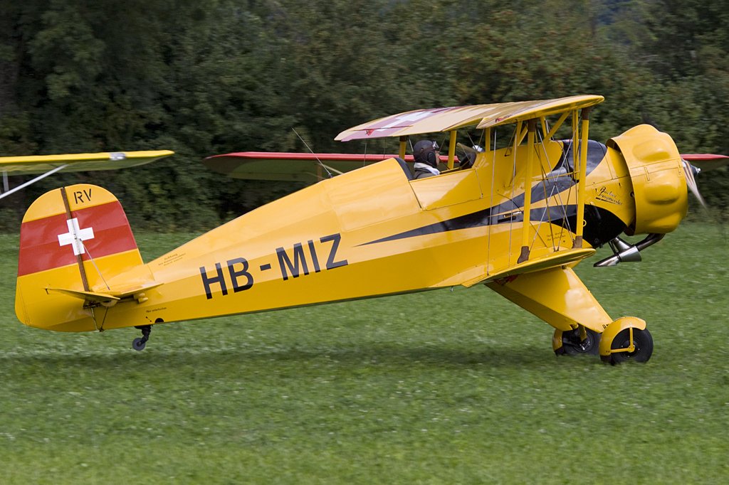 Private, HB-MIZ, Buecker, 133C Jungmeister, 22.08.2009, Kestenholz, Switzerland 



