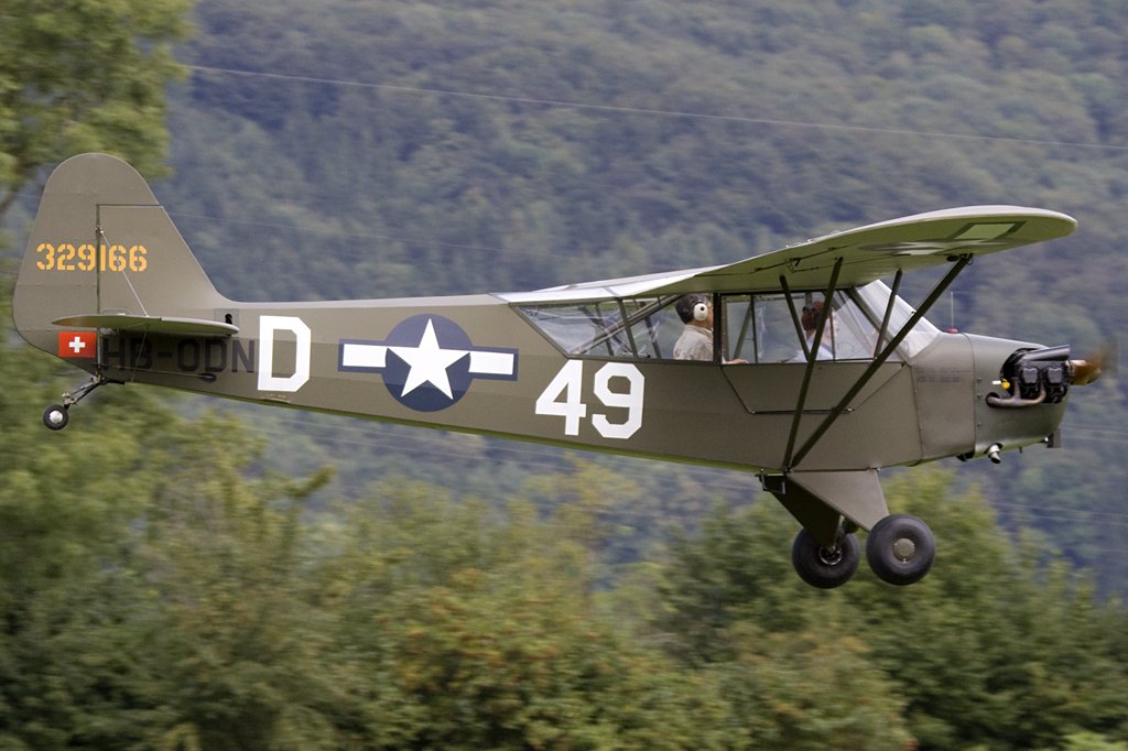 Private, HB-ODN, Piper, L4B Cub, 22.08.2009, Kestenholz, Switzerland 


