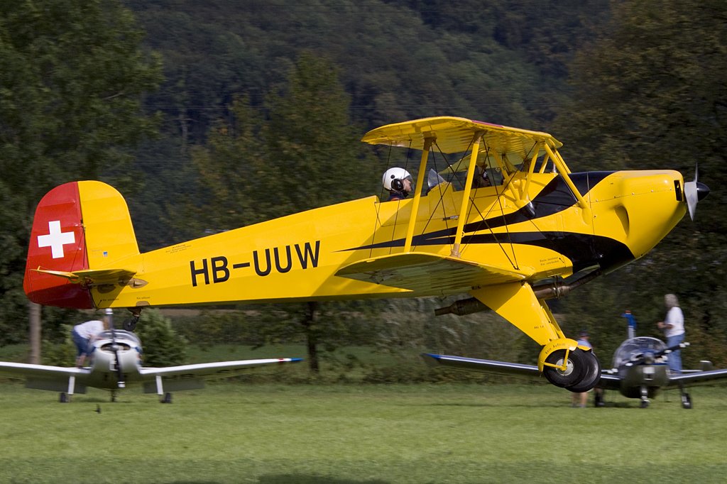Private, HB-UUW, Buecker, 131B Jungmann, 22.08.2009, Kestenholz, Switzerland

