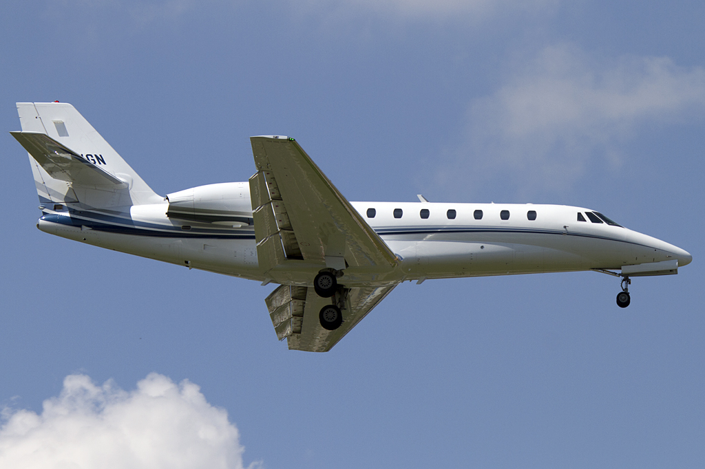 Private, M-SVGN, Cessna, 680 Citation Sovereign, 31.07.2011, GVA, Geneve, Switzerland 



