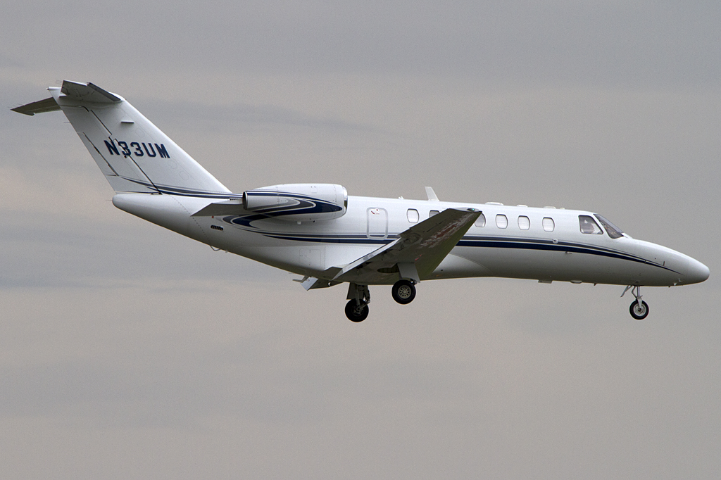 Private, N33UM, Cessna, 525B CJ3, 25.08.2011, YUL, Montreal, Canada



