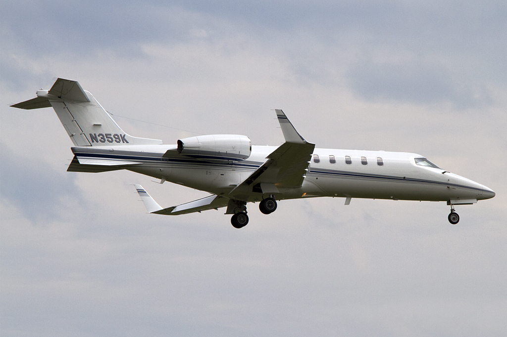 Private, N359K, Bombardier, Learjet 45, 25.08.2011, YUL, Montreal, Canada



