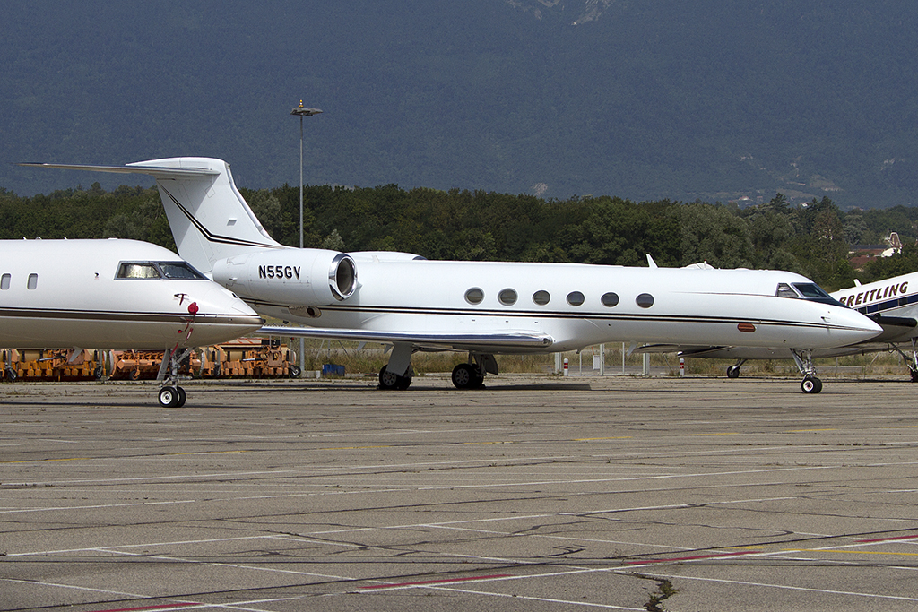 Private, N55GV, Gulfstream, G-V, 04.08.2012, GVA, Geneve, Switzerland




