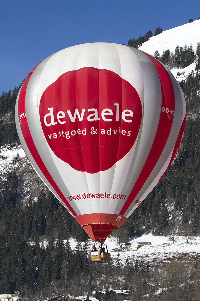 Private, OO-BCU, Schroeder Fire Balloons, G-45-24, 26.01.2013, Chateau d´Oex, Switzerland




