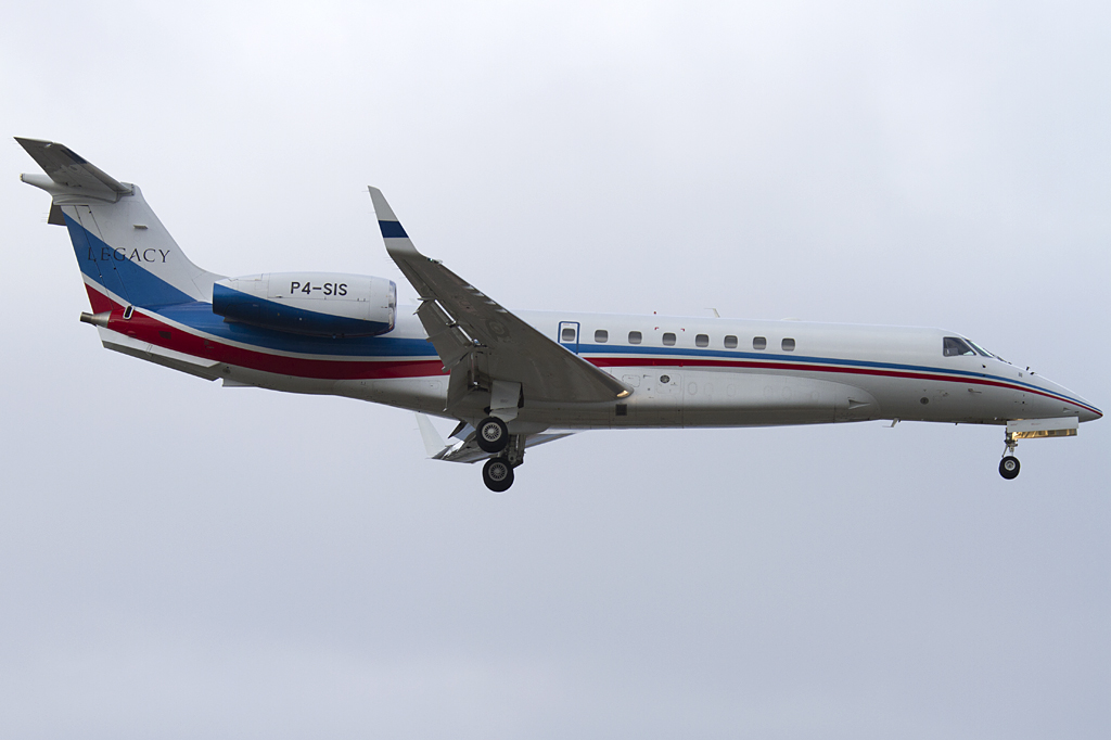 Private, P4-SIS, Embraer, ERJ-135BJ Lagacy, 22.01.2011, GVA, Geneve, Switzerland 





