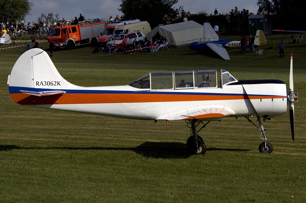 Private, RA-3062K, Yakovlev, Yak-52, 06.09.2009, EDST, Hahnweide, Germany


