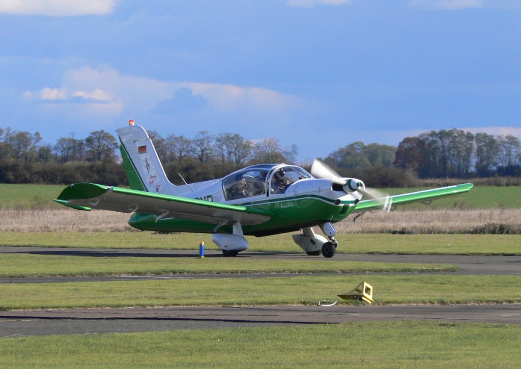 Private Sacota MS-894 D-EBVP am 28.12.2012 auf dem Flugplatz Strausberg