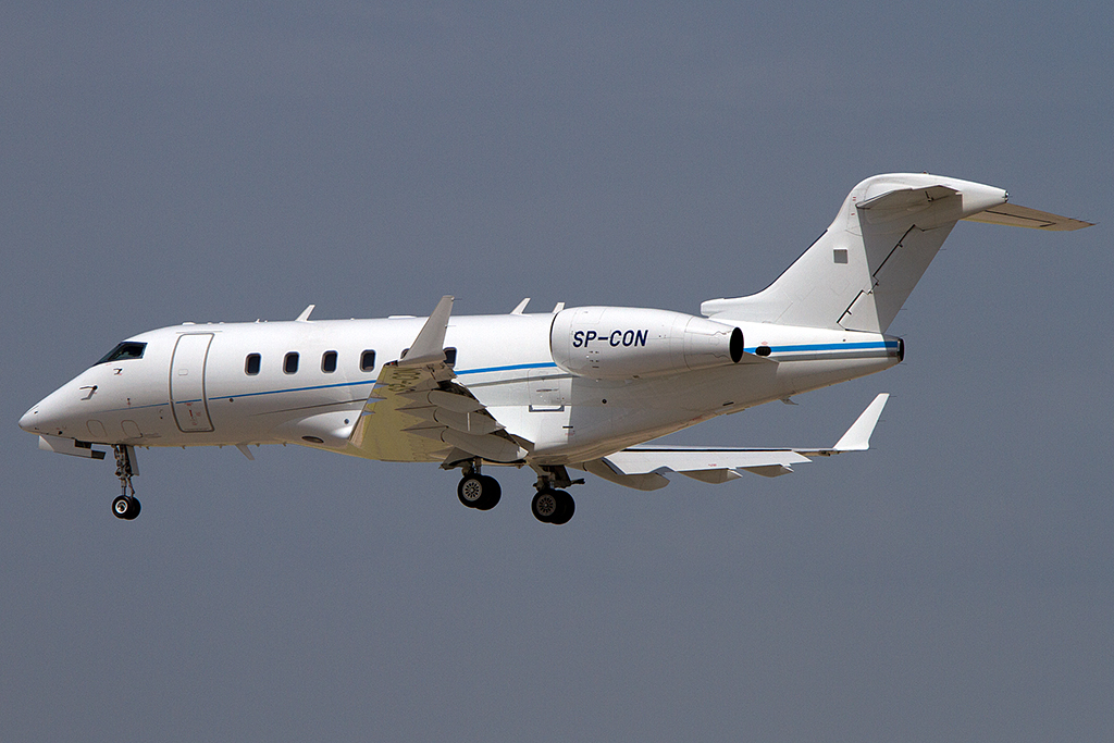 Private, SP-CPN, Bombardier, BD-100-1A10 Challenger 300, 12.05.2012, BCN, Barcelona, Spain 



