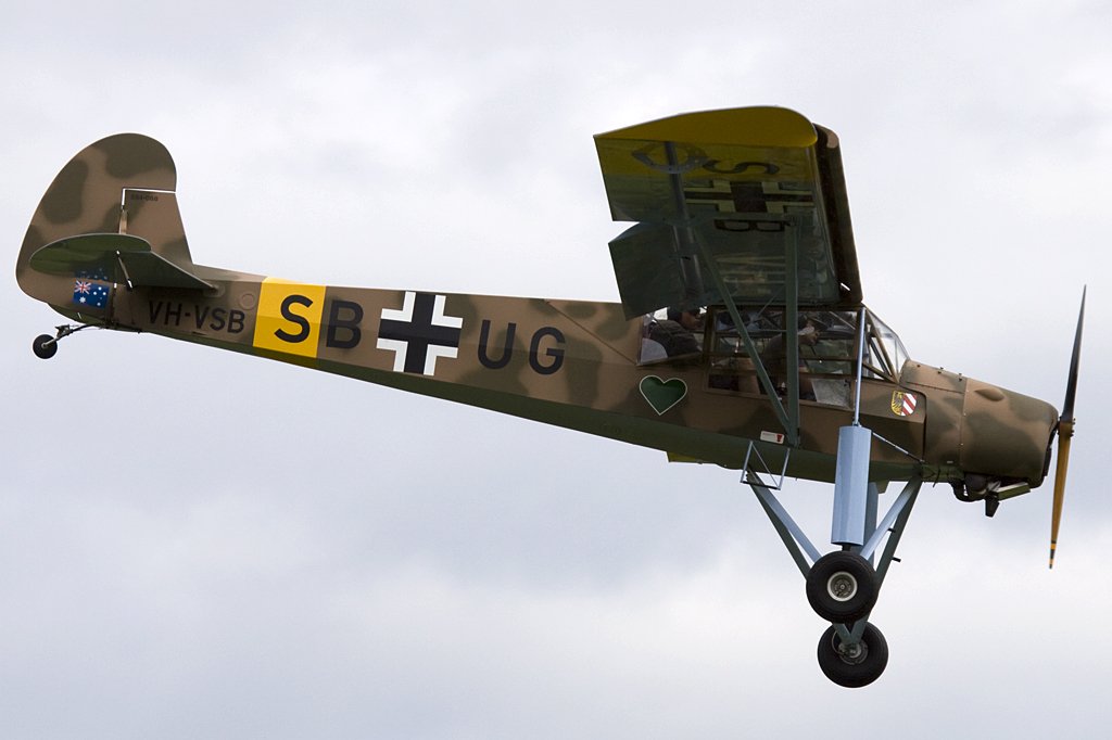 Private, VH-VSB, Fieseler, SS-4 Storch, 22.08.2009, Kestenholz, Switzerland 


