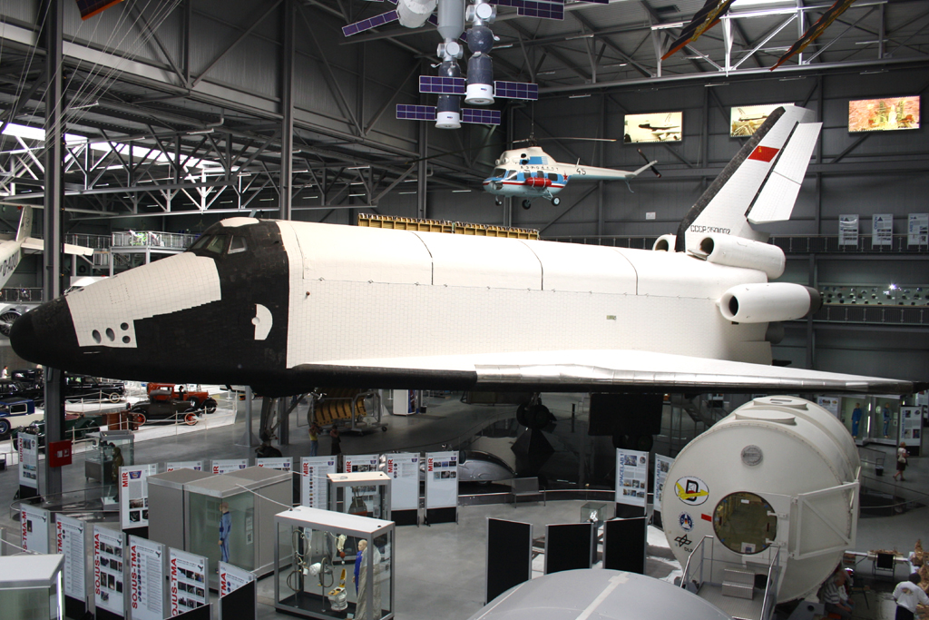 Private 
VKK Buran BTS-02 
CCCP-3501002
Speyer, Technik Museum, Germany
25.04.11