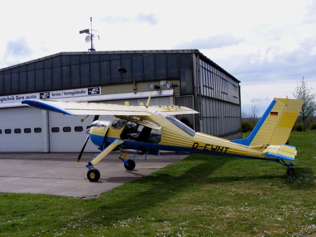 PZL 104 Wilga 35 D-EWHT (ex.DDR-WHT) vor der Technikhalle in Gera (EDAJ) am 21.4.2012