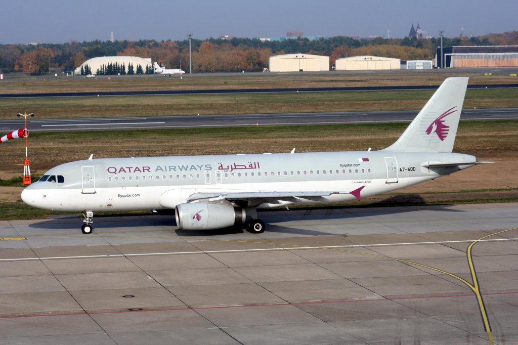 Qatar Airways A 320-232 A7-ADD am 01.11.2009 auf dem Flughafen Berlin-Tegel