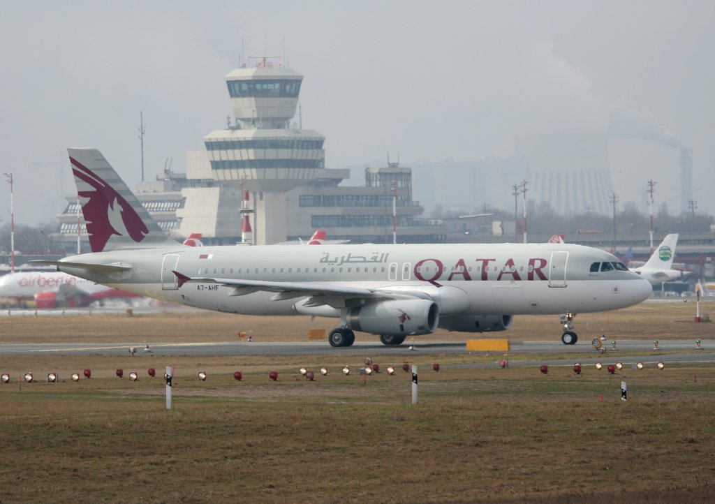 Qatar Airways A 320-232 A7-AHF am 20.03.2011 auf dem Flughafen Berlin-Tegel