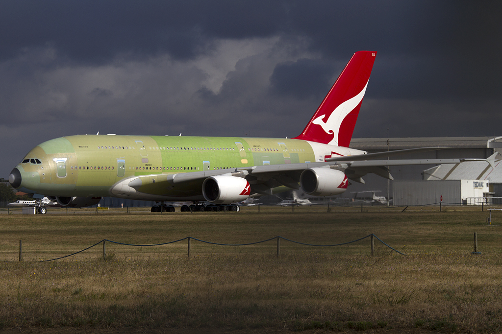 Quantas, F-WWAQ (later Reg. VH-OQJ), Airbus, A380-842, 09.09.2010, TLS, Toulouse, France 



