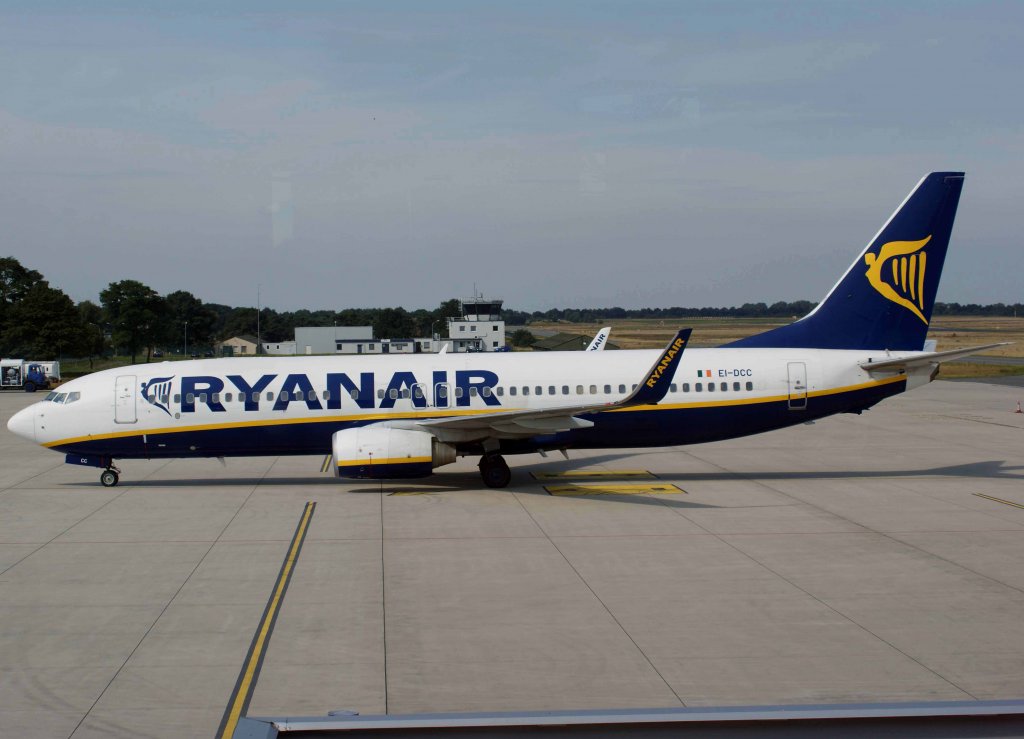 Raynair, EI-DCC, Boeing 737-800 wl, 2009.09.09, NRN, Weeze, Germany