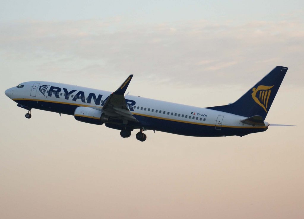 Raynair, EI-DCH, Boeing 737-800 wl, 2009.08.05, NRN, Weeze, Germany