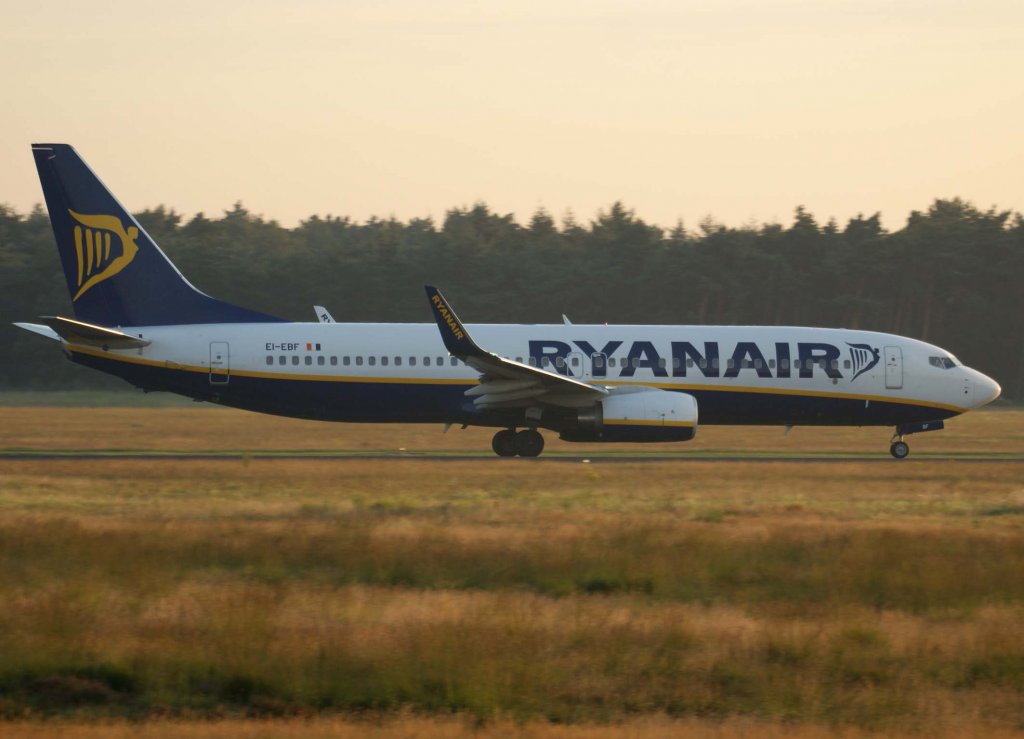 Raynair, EI-EBF, Boeing 737-800 wl, 2009.08.05, NRN, Weeze, Germany