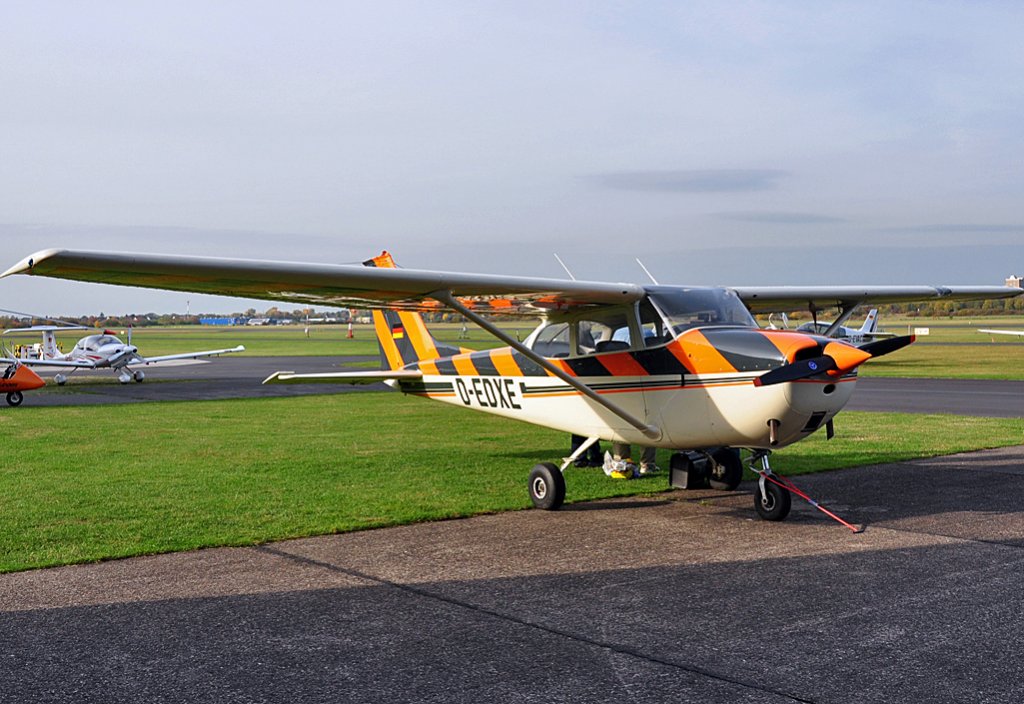 Reims Cessna F 172 H Skyhawk D-EDXE in Bonn-Hangelar - 20.10.2012