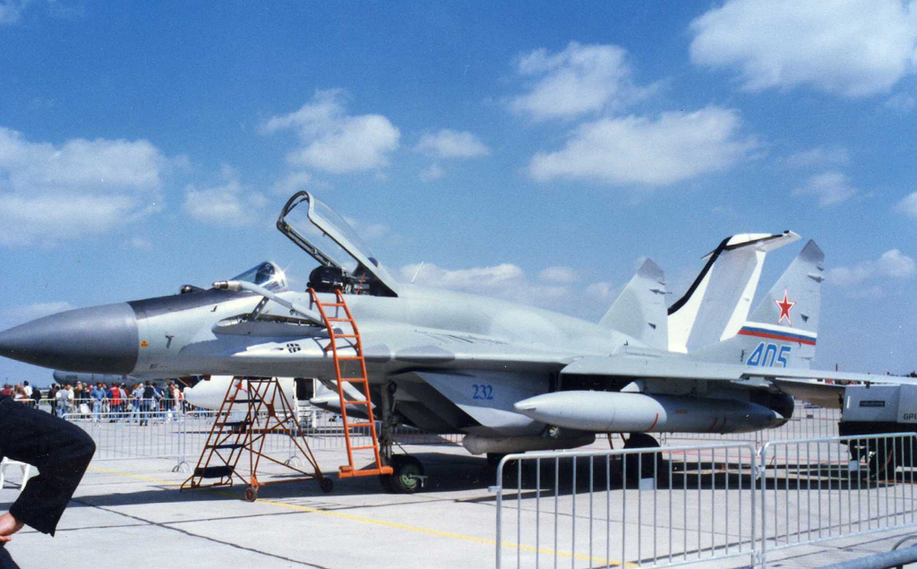 Russia Air Force MiG-29 auf der ILA 1998 in Berlin-Schnefeld (Scan)