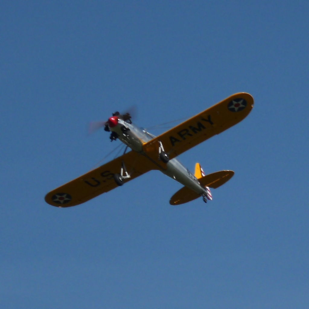 Ryan PT-22 Recruit, ehemalige USAAC-Nummer N33GP, ber dem Flugplatz Egelsberg (10.9.11)