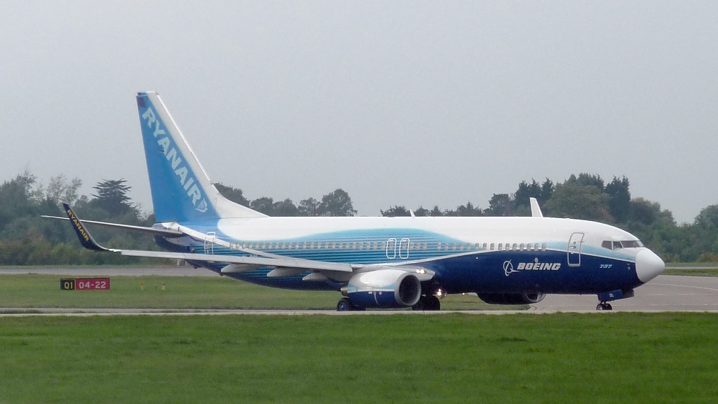 Ryanair Boeing 737-8AS, EI-DCI, in Stansted, 8.9.10