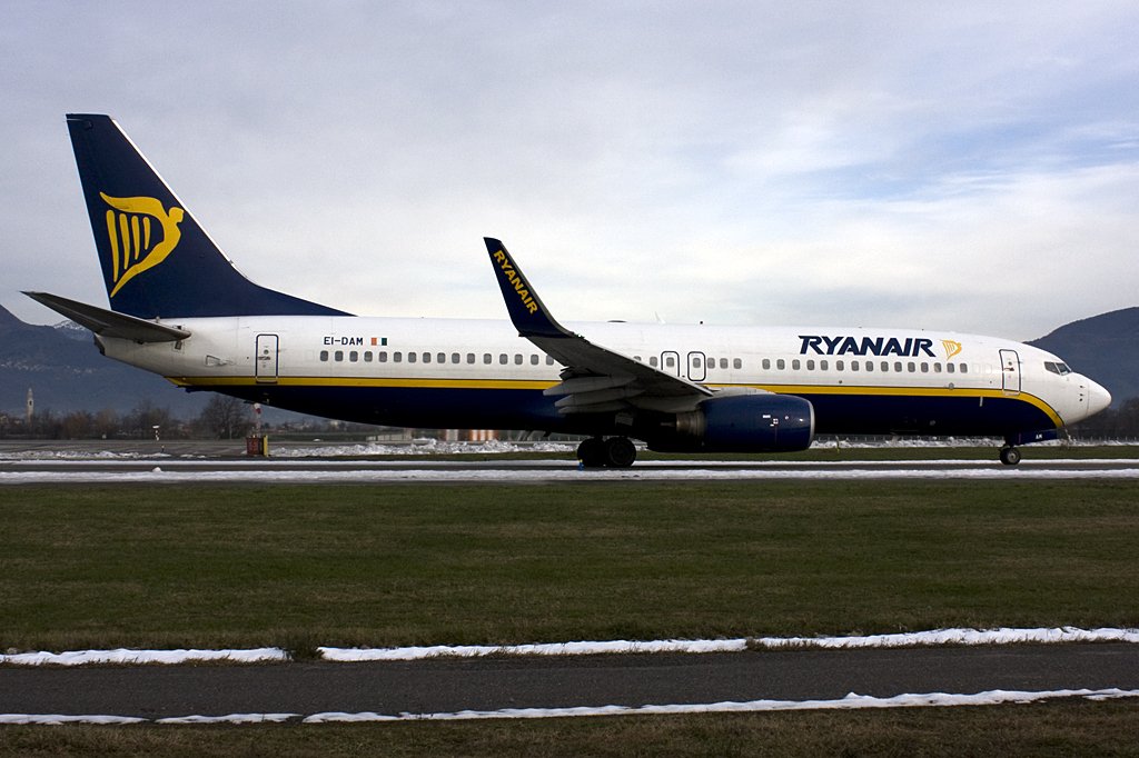 Ryanair, EI-DAM, Boeing, B737-8AS, 27.12.2009, BGY, Bergamo, Italy

