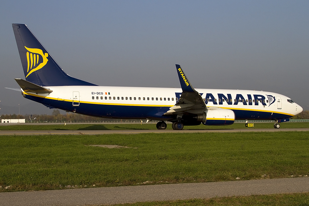 Ryanair, EI-DCO, Boeing, B737-8AS, 16.11.2012, BGY, Bergamo, Italy 



