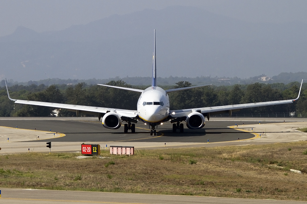 Ryanair, EI-DHC, Boeing, B737-8AS, 09.09.2012, GRO, Girona, Spain 



