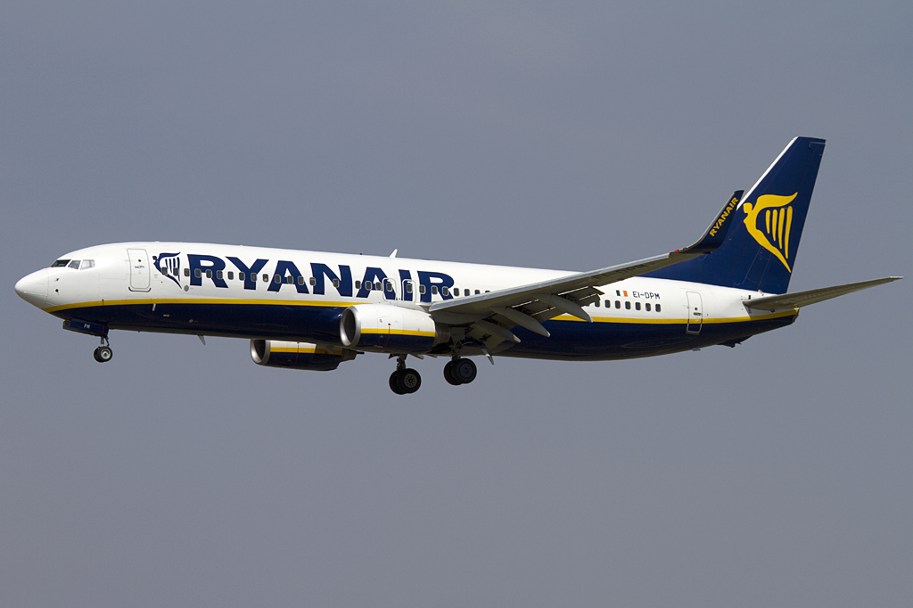 Ryanair, EI-DPM, Boeing, B737-8AS, 06.09.2010, BCN, Barcelona, Spain 




