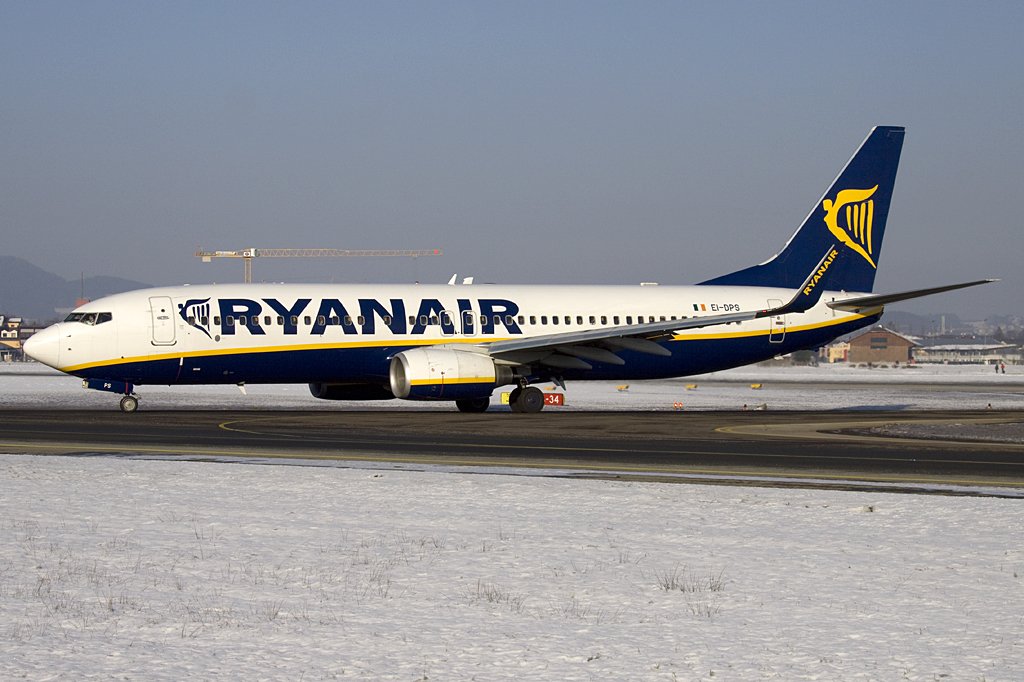 Ryanair, EI-DPS, Boeing, B737-8AS, 16.01.2010, SZG, Salzburg, Austria 

