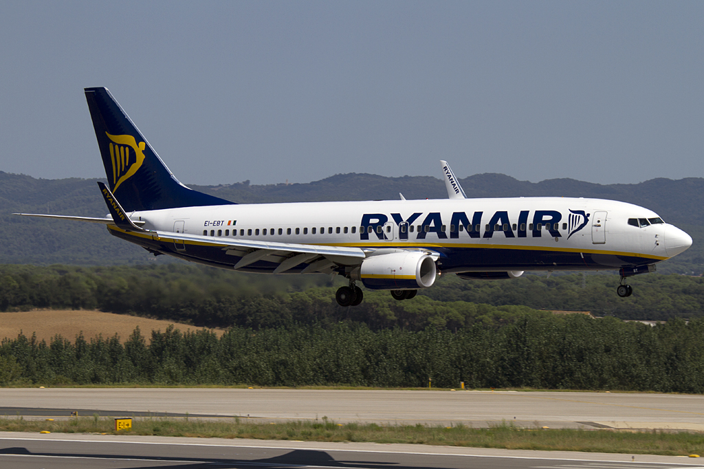 Ryanair, EI-EBT, Boeing, B737-8AS, 12.09.2010, GRO, Girona, Spain 



